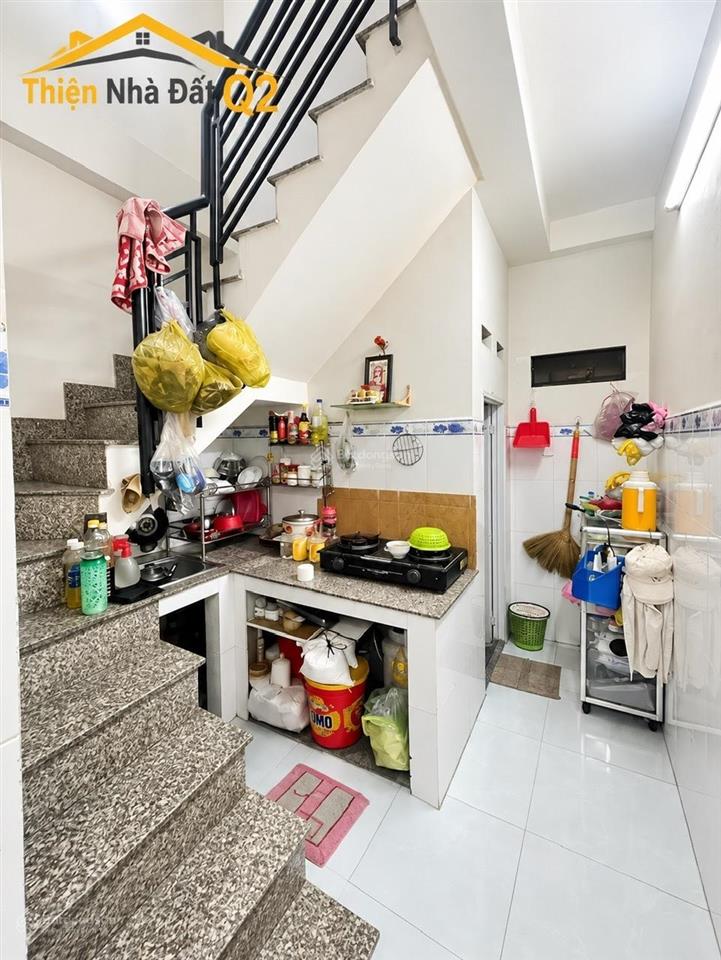 Bán nhà 3 tầng đường nguyễn tuyển, ngang 6m, 7 phòng ngủ, sát hẻm xe hơi  5,4 tỷ
