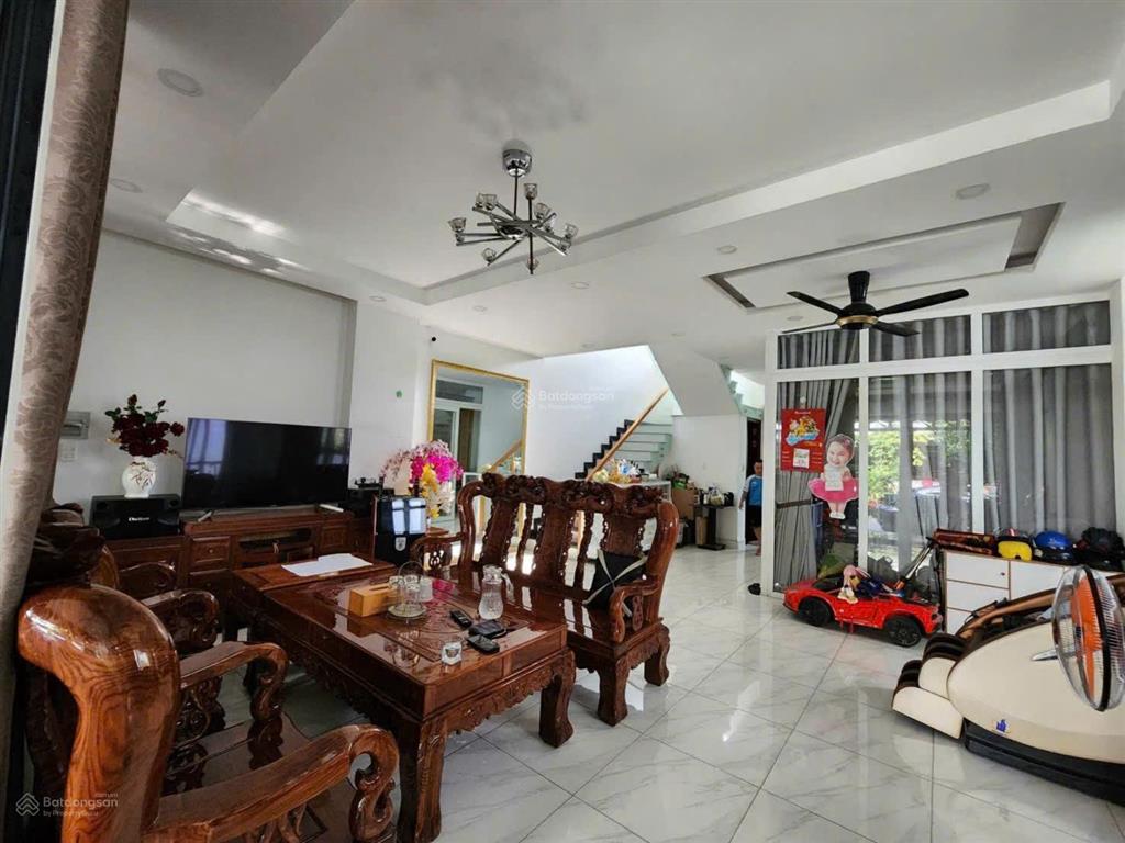 Biệt thự sân vườn khu jamona home resort full nội thất