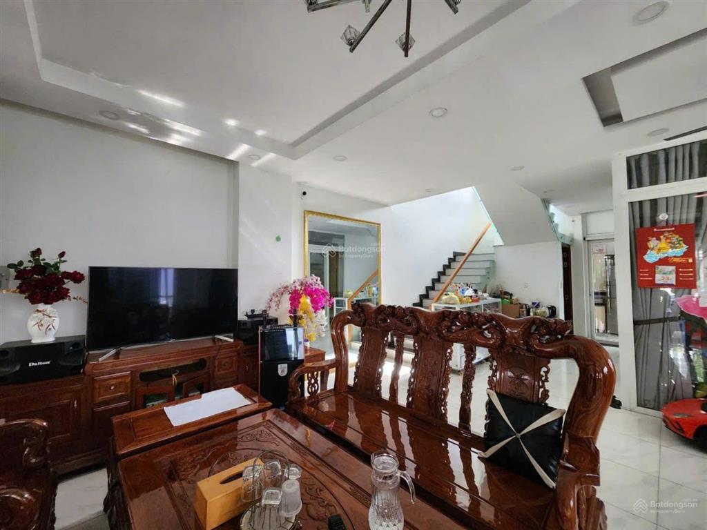 Biệt thự sân vườn khu jamona home resort full nội thất