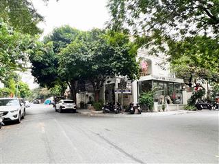 Bán biệt thự 3 tầng làng việt kiều châu âu 189m2 mặt tiền 9m  giá tốt chỉ 49,2 tỷ có thương lượng