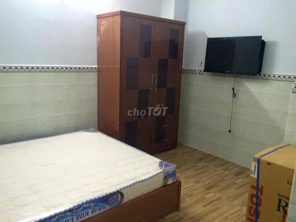 giờ giấc tự do,camera,khoá vân tay