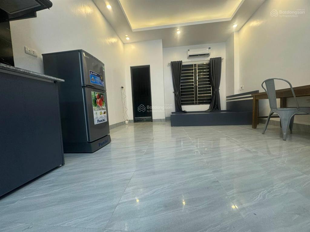 Bán tòa chdv đức diễn, ccmn lô góc, thang máy, 50m, 6 tầng, dòng tiền 40tr, gpxd