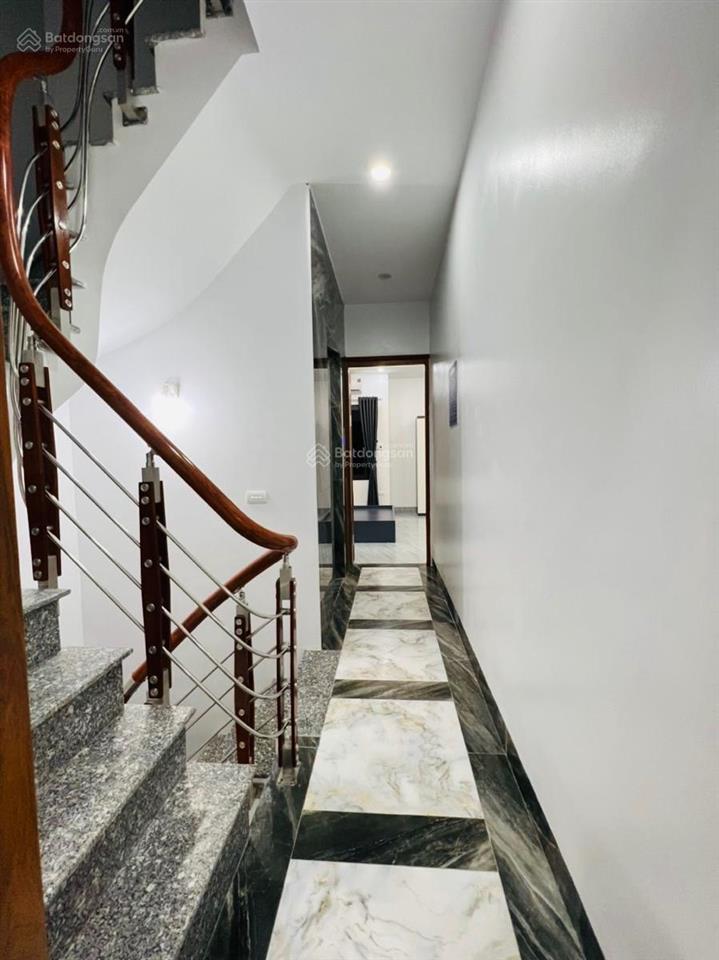 Bán tòa chdv đức diễn, ccmn lô góc, thang máy, 50m, 6 tầng, dòng tiền 40tr, gpxd