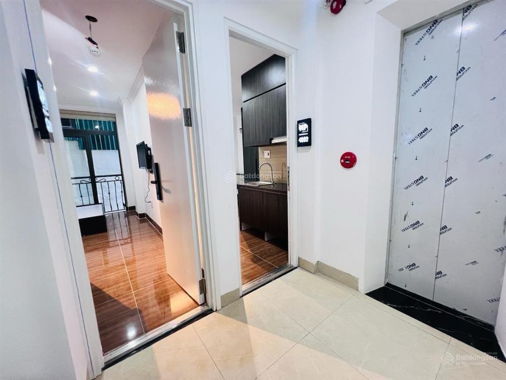 Bán chdv phố nguyễn đạo an, phú diễn, ngõ nông, gần oto, thang máy, 17p, dòng tiền ~1tỷ/năm 70m*7t