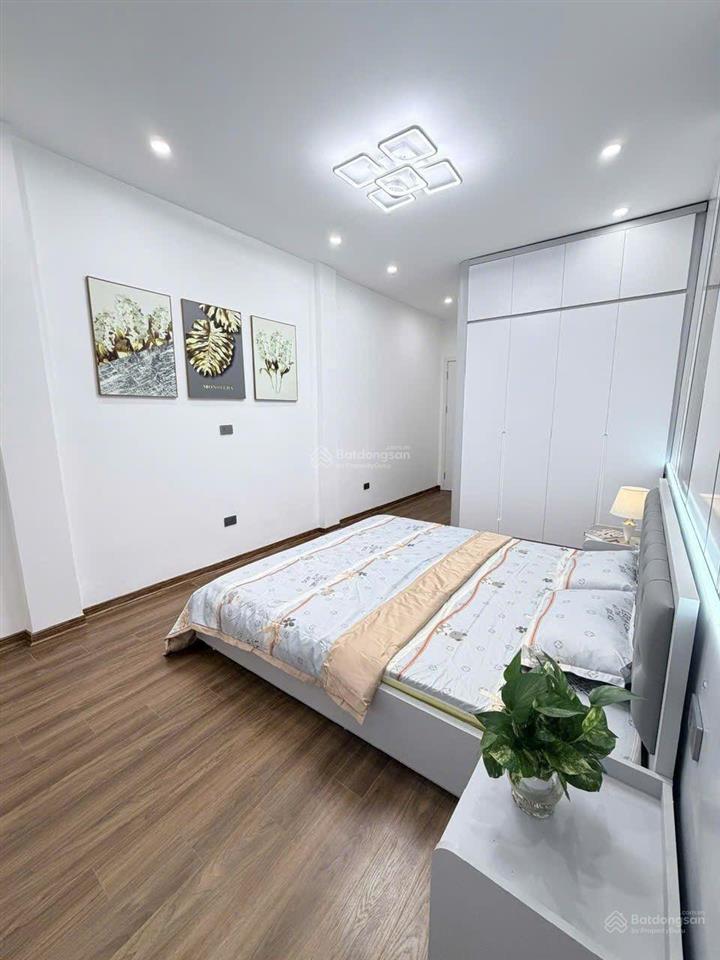 Chính chủ bán nhà riêng tại triều khúc, 9,7 tỷ, 32 m2, 3pn, 5wc, 7 tầng full nội thất.