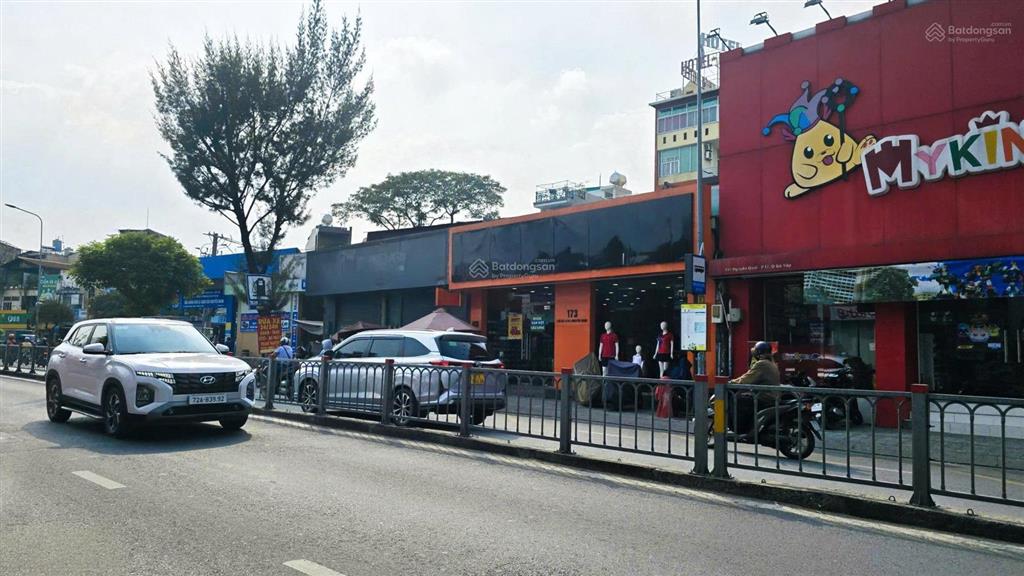 Cho thuê mặt bằng kinh doanh 2 mặt tiền ngang 9.5 m tại nguyễn oanh, gò vấp