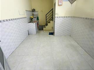 Tôi bán nhà 35 m2, sổ hồng, 1 trệt, 1 lầu, tuyệt đẹp, quận 7. giá  1,27 tỷ