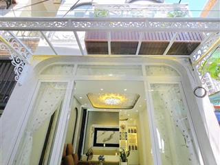 Tôi bán nhà sd 61m2, sổ hồng trao tay, 1 trệt 1 lầu, tuyệt đẹp, thị trấn nhà bè. giá 1,99 tỷ