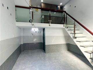 Tôi bán nhà 58 m2, sổ hồng, 1 trệt 1 lửng, 2 lầu. tuyệt đẹp. quận 7. giá 1,35 tỷ