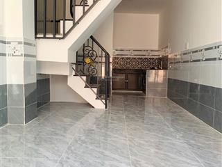 Tôi bán nhà 62 m2 sd, 1 trệt. 1 lầu, 2 pn. 2 wc, tuyệt đẹp. quận 7. giá 1,45 tỷ