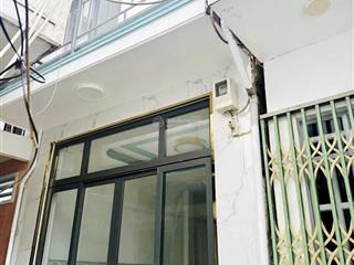 Tôi bán nhà 42 m2 sd, 1 trệt 1 lầu đúc, 2 pn, 2 wc, tuyệt đẹp, quận 7, giá 1,65 tỷ