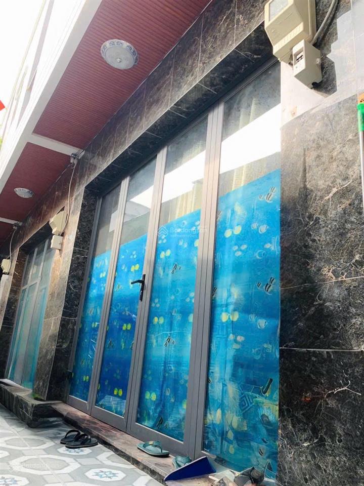 Tôi bán nhà 40 m2 sd, sổ hồng, 1 trệt 1 lầu. 2 pn. tuyệt đẹp. quận 7, giá 1,59 tỷ