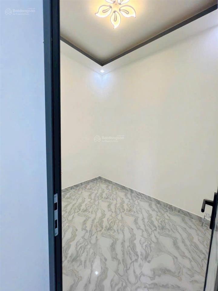 Tôi bán nhà 40 m2 sd, sổ hồng, 1 trệt 1 lầu. 2 pn. tuyệt đẹp. quận 7, giá 1,59 tỷ