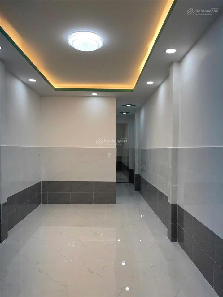 Tôi bán nhà 60m2 sd, 1 trệt, 1 lầu, ôtô đậu trước nhà, tuyệt đẹp. quận 7. giá 2,49 tỷ