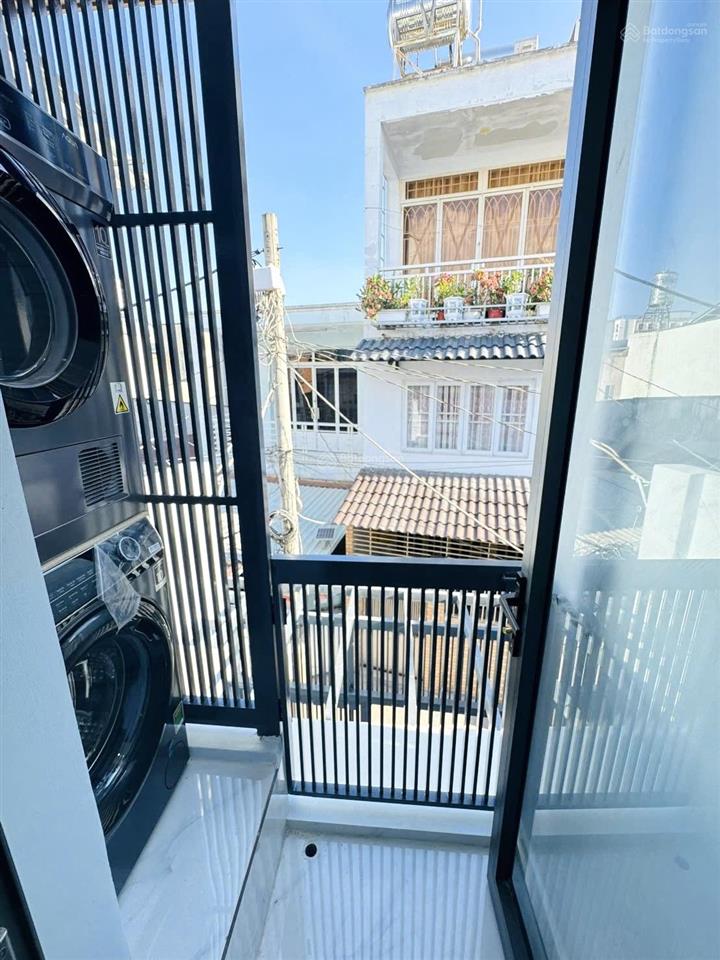 Tôi bán nhà 88 m2, 1 trệt, 1 lầu, sông hồng riêng. tuyệt đẹp, p. phú thuận , quận 7.giá  4,95 tỷ