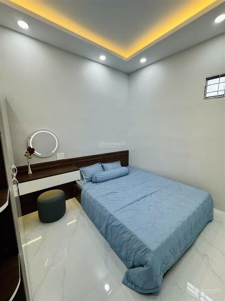 Tôi bán nhà 88 m2, 1 trệt, 1 lầu, sông hồng riêng. tuyệt đẹp, p. phú thuận , quận 7.giá  4,95 tỷ