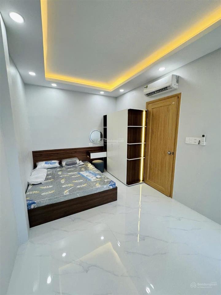 Tôi bán nhà 88 m2, 1 trệt, 1 lầu, sông hồng riêng. tuyệt đẹp, p. phú thuận , quận 7.giá  4,95 tỷ