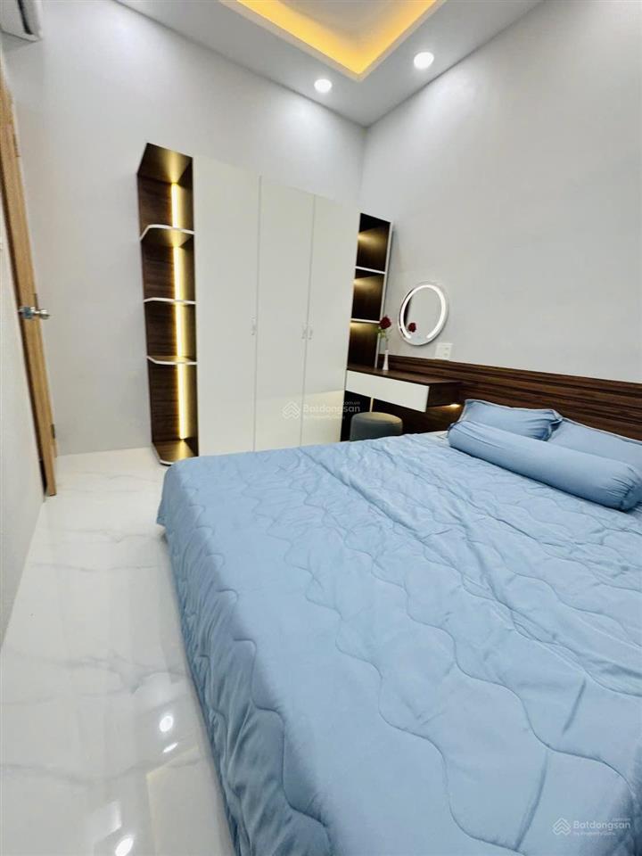 Tôi bán nhà 88 m2, 1 trệt, 1 lầu, sông hồng riêng. tuyệt đẹp, p. phú thuận , quận 7.giá  4,95 tỷ