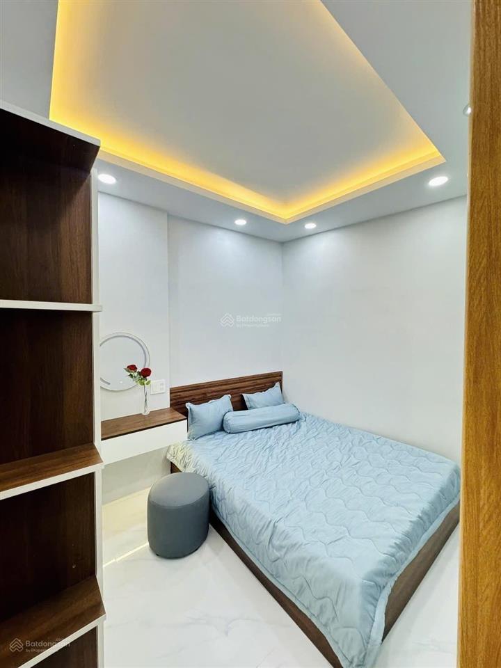 Tôi bán nhà 88 m2, 1 trệt, 1 lầu, sông hồng riêng. tuyệt đẹp, p. phú thuận , quận 7.giá  4,95 tỷ