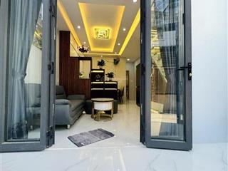Tôi bán nhà 88 m2, 1 trệt, 1 lầu, sông hồng riêng. tuyệt đẹp, p. phú thuận , quận 7.giá  4,95 tỷ