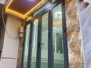 Tôi bán nhà 36 m2 sd, 1 trệt, 1 lầu, sổ hồng, tuyệt đẹp, p. tân phú, quận 7