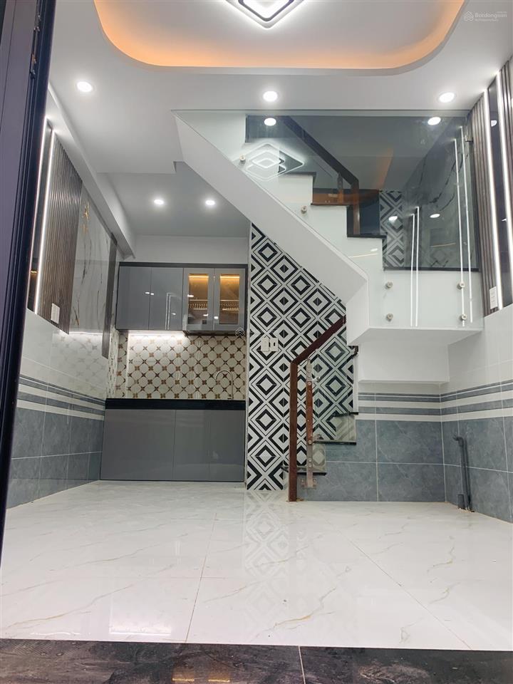 Tôi bán nhà 36 m2 sd, 1 trệt, 1 lầu, sổ hồng, tuyệt đẹp, p. tân phú, quận 7
