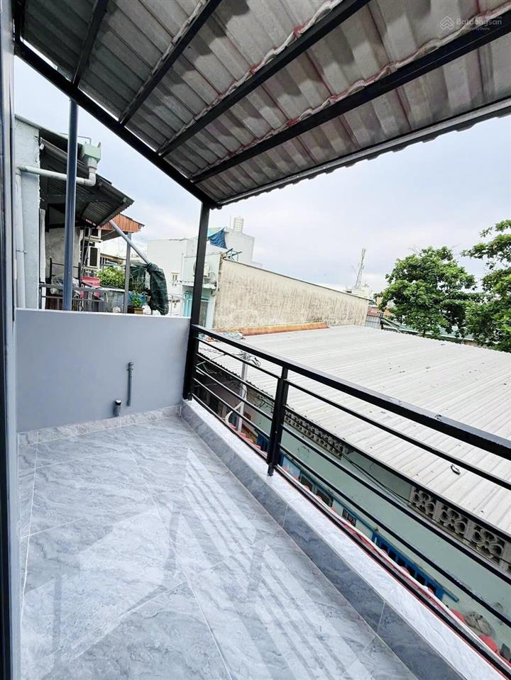 Tôi bán nhà 66 m2 sd, 1 trệt, 1 lầu đúc, tuyệt đẹp, quận 7. giá 1,65 tỷ