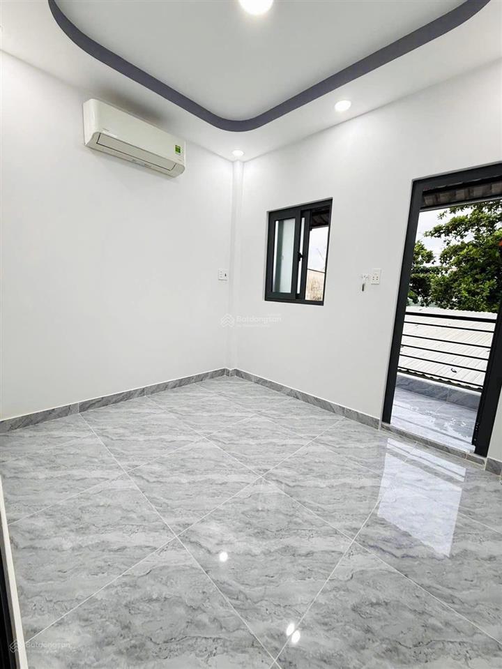 Tôi bán nhà 66 m2 sd, 1 trệt, 1 lầu đúc, tuyệt đẹp, quận 7. giá 1,65 tỷ