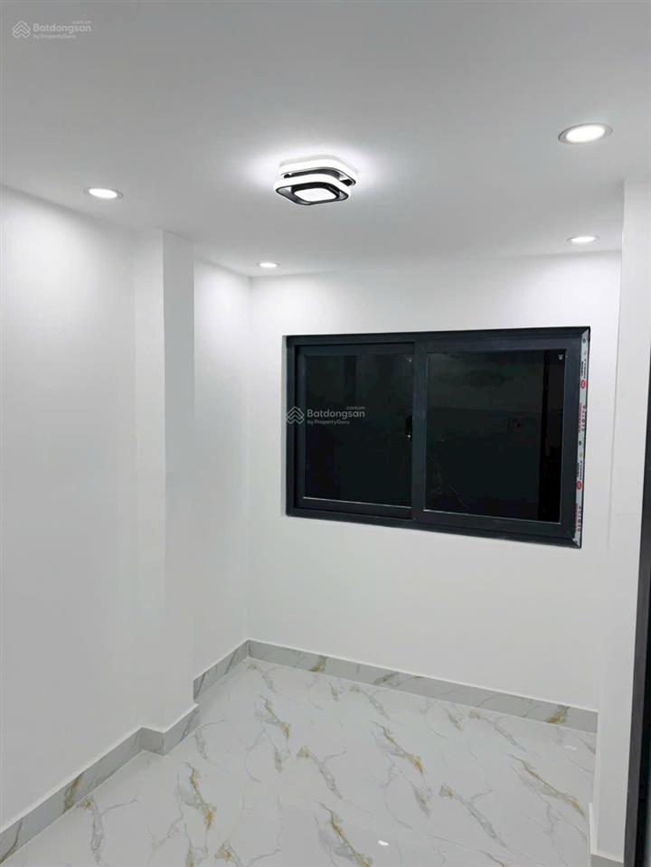 Tôi bán nhà 42 m2 sd, 1 trệt, 1 lầu, mặt tiền hẻm, gần hẻm xe hơi, quận 7, giá 1,48 tỷ