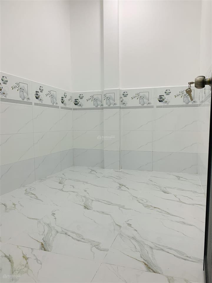 Tôi bán nhà 40 m², nhà cấp 4, (4,5 m x 9 m), tuyệt đẹp, quận 7, giá 1,4 tỷ