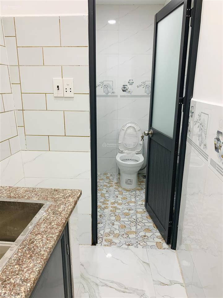 Tôi bán nhà 40 m², nhà cấp 4, (4,5 m x 9 m), tuyệt đẹp, quận 7, giá 1,4 tỷ