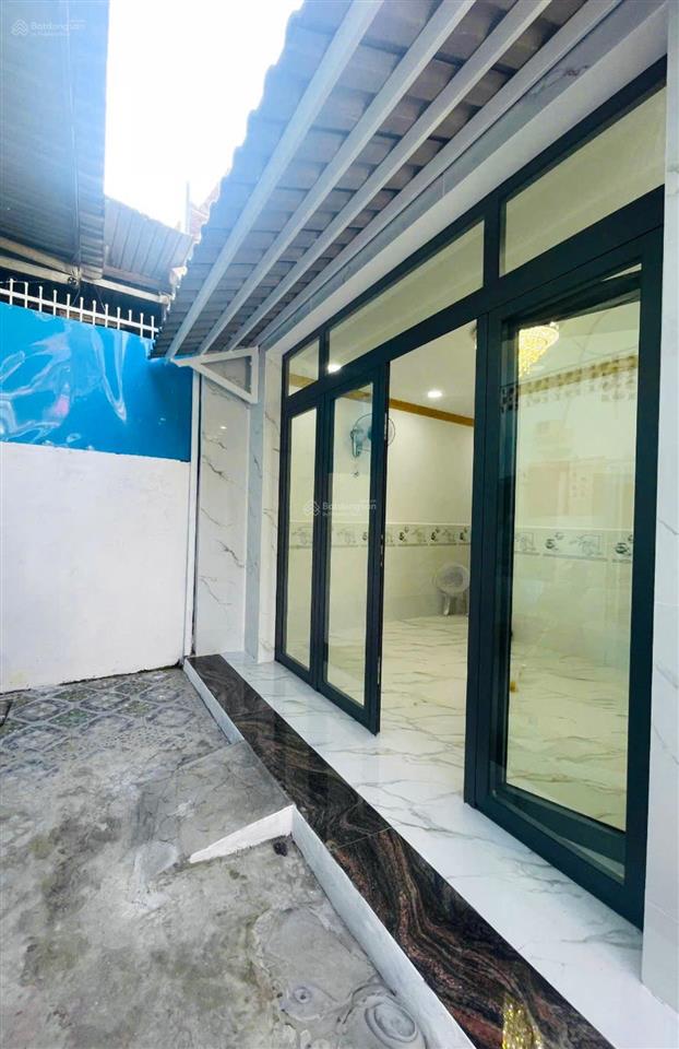 Tôi bán nhà 40 m², nhà cấp 4, (4,5 m x 9 m), tuyệt đẹp, quận 7, giá 1,4 tỷ