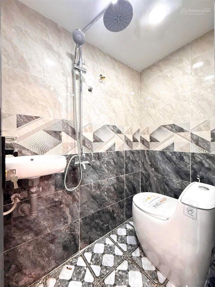 Tôi bán nhà 48 m2, 1 trệt, 1 lầu, sổ hồng, giá 1,59 tỷ