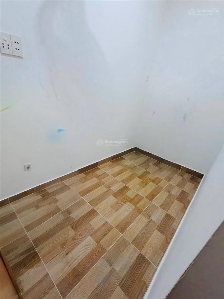 Tôi bán nhà 34m2 sd, 1 trệt 1 lầu, cách hxh 10m, tuyệt đẹp quận 7, giá 1,09 tỷ