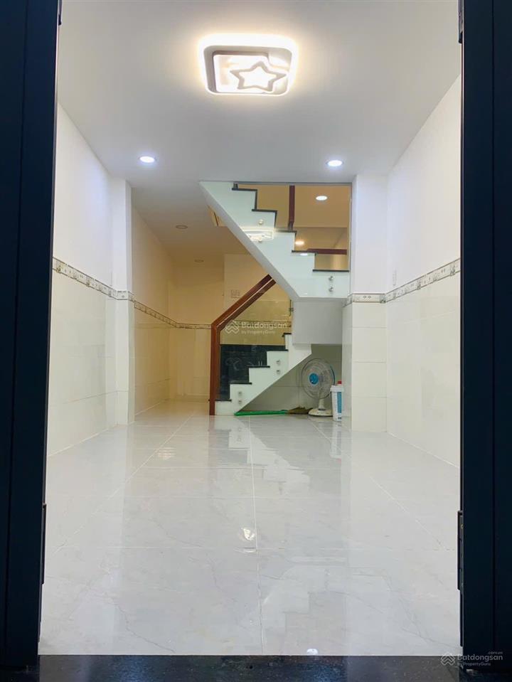 Tôi bán nhà 54 m2 sd, 1 trệt, 1 lầu, tuyệt đẹp, quận 7. giá 1,38 tỷ
