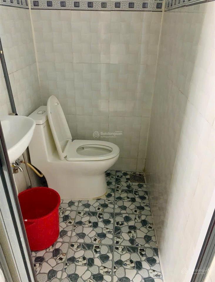 Tôi bán nhà 30 m2 sd, 1 trệt, 1 lầu, tuyệt đẹp, quận 7, giá 849 triệu