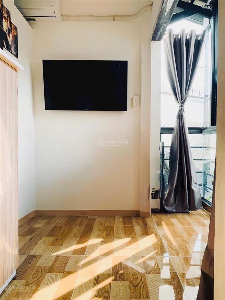 Tôi bán nhà 34 m2 sd, 1 trệt 1 lầu, cách hxh 10 m, tuyệt đẹp quận 7, giá 1,09 tỷ