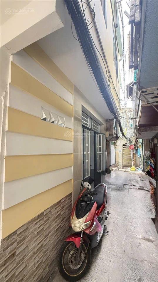Tôi bán nhà 36 m2, 1 trệt, 1 lầu, sổ hồng riêng, tuyệt đẹp, quận 7. giá 1,98 tỷ