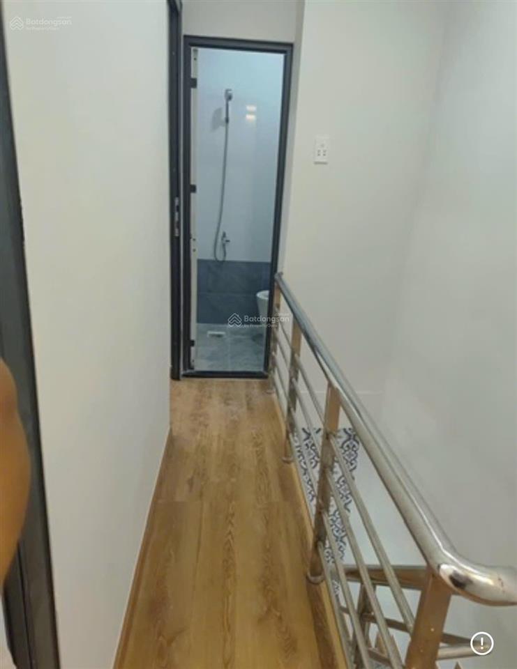 Tôi bán nhà 36 m2, 1 trệt, 1 lầu, sổ hồng riêng, tuyệt đẹp, quận 7. giá 1,98 tỷ