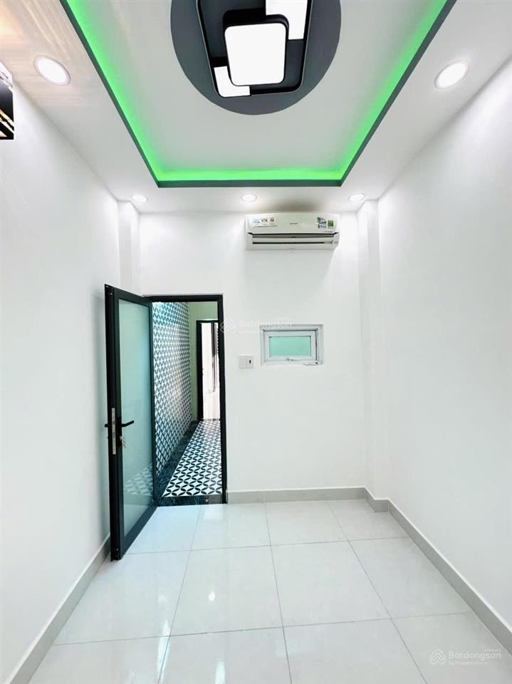 Tôi bán nhà 49 m2, 1 trệt, 1 lầu, sổ hồng riêng, quận 7, giá 3,15 tỷ