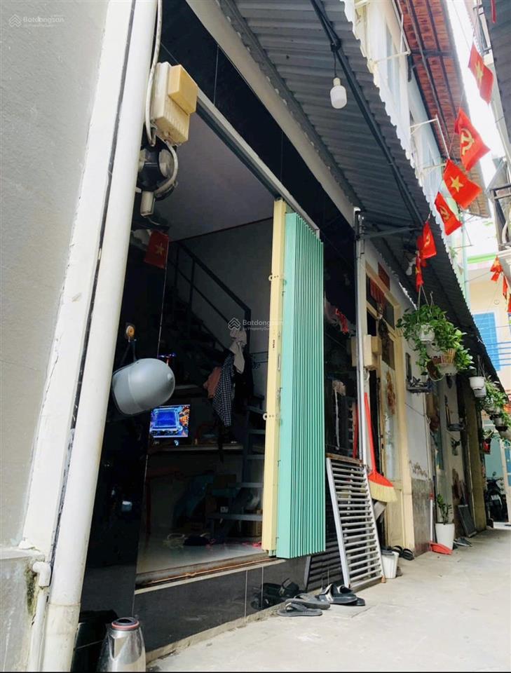 Tôi bán nhà 45 m2, 1 trệt, 2 lầu, ôtô đến nhà, tuyệt đẹp, quận 7, giá  1,29 tỷ