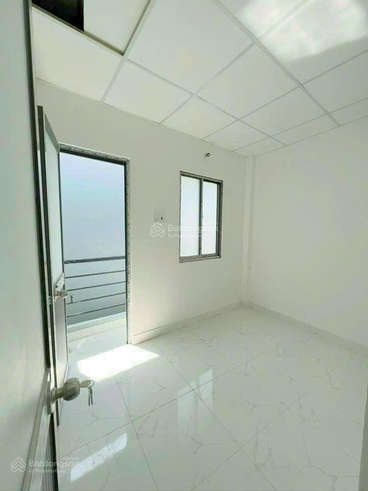 Tôi bán nhà 34 m2 sd, 1 trệt, 1 lầu, tuyệt đẹp, quận 7, giá 980 triệu