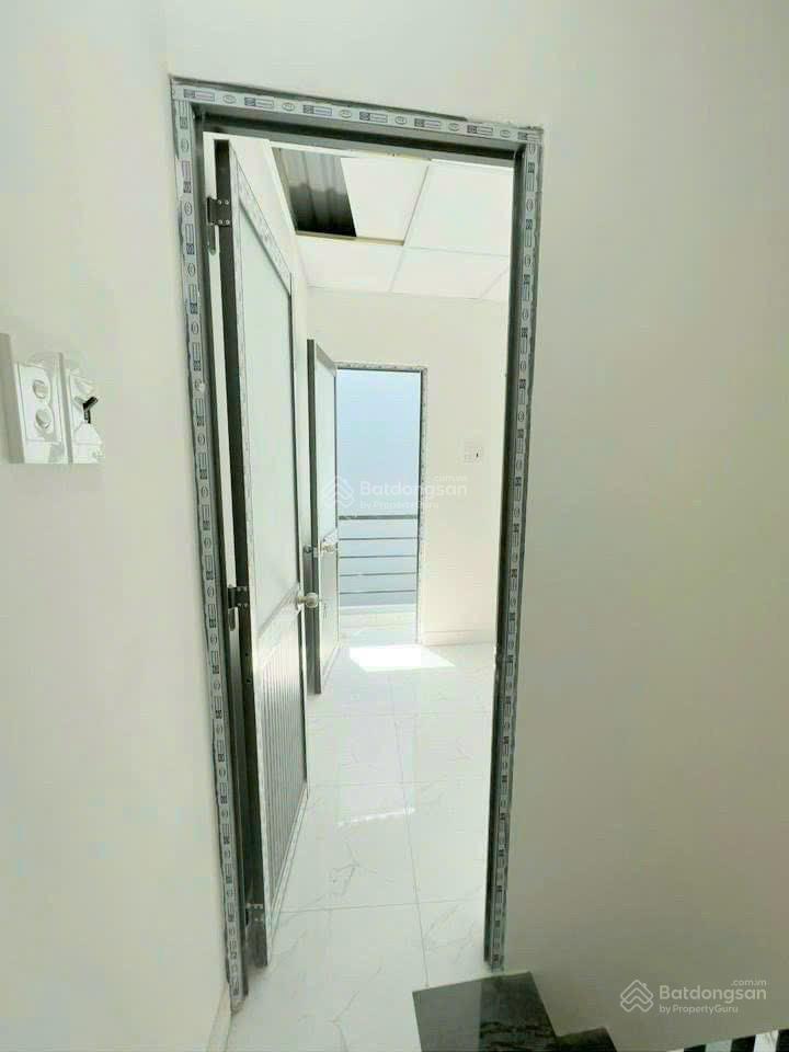 Tôi bán nhà 34 m2 sd, 1 trệt, 1 lầu, tuyệt đẹp, quận 7, giá 980 triệu