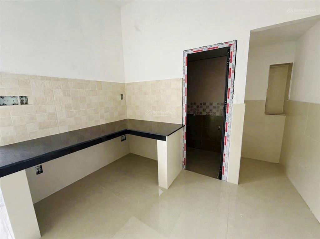 Tôi bán nhà nhà 72 m2, sổ hồng riêng, 1 trệt. 1 lầu, tuyệt đẹp. quận 7. giá 2,65 tỷ