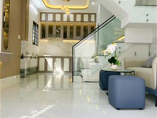 Tôi bán nhà 96 m2, 1 trệt, 2 lầu, tuyệt đẹp, p. phú thuận, quận 7, giá 3,89 tỷ
