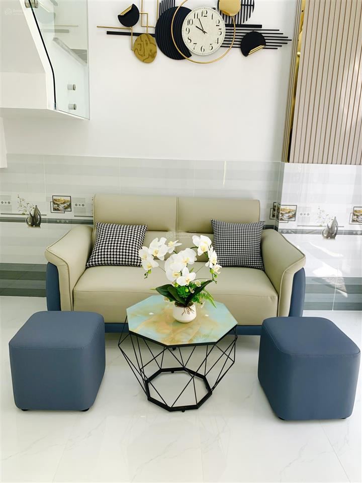 Tôi bán nhà 96 m2, 1 trệt, 2 lầu, tuyệt đẹp, p. phú thuận, quận 7, giá 3,89 tỷ