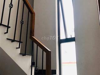 nhà đẹp full nội thất hẻm 3m đường hà chương phường Trung Mỹ Tây Q12