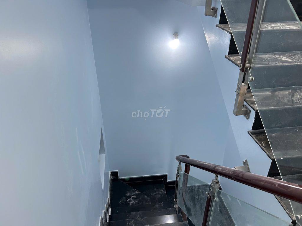 Cho Thuê Nhà 3 Lầu Hẻm Đường Lâm Thị Hố Phường Tân Chánh Hiệp Q12