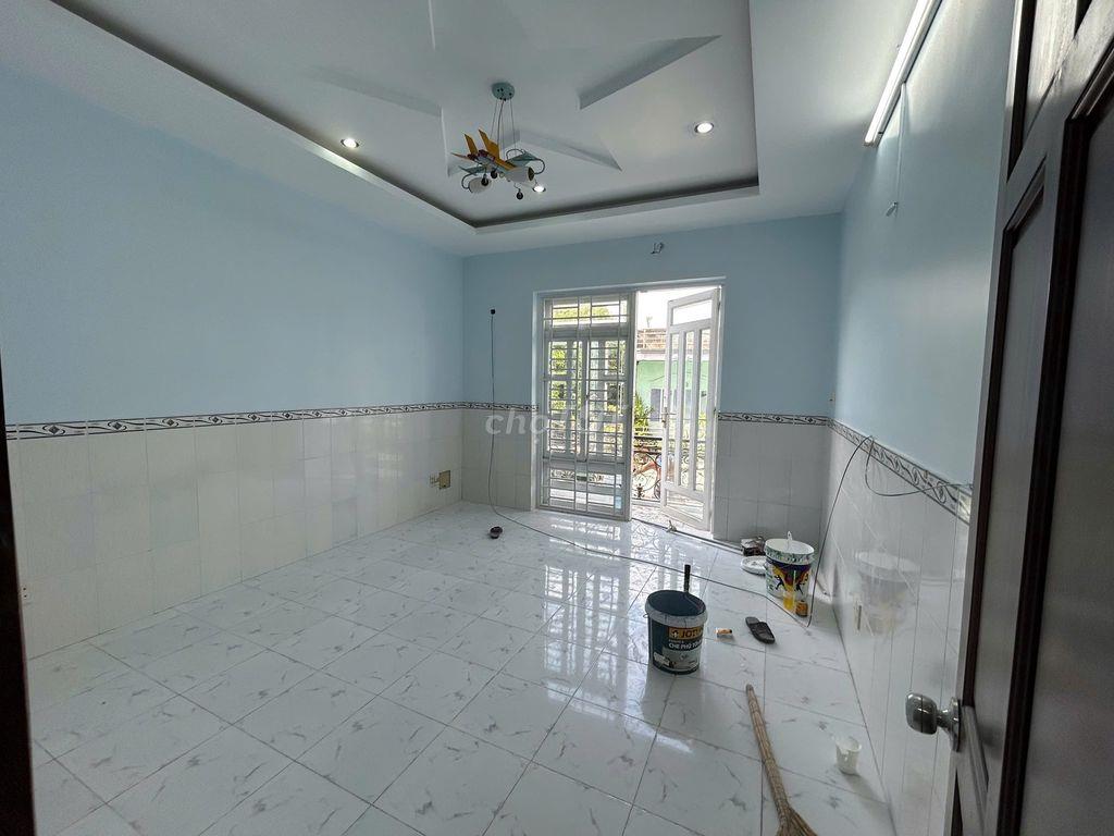 Cho Thuê Nhà 3 Lầu Hẻm Đường Lâm Thị Hố Phường Tân Chánh Hiệp Q12