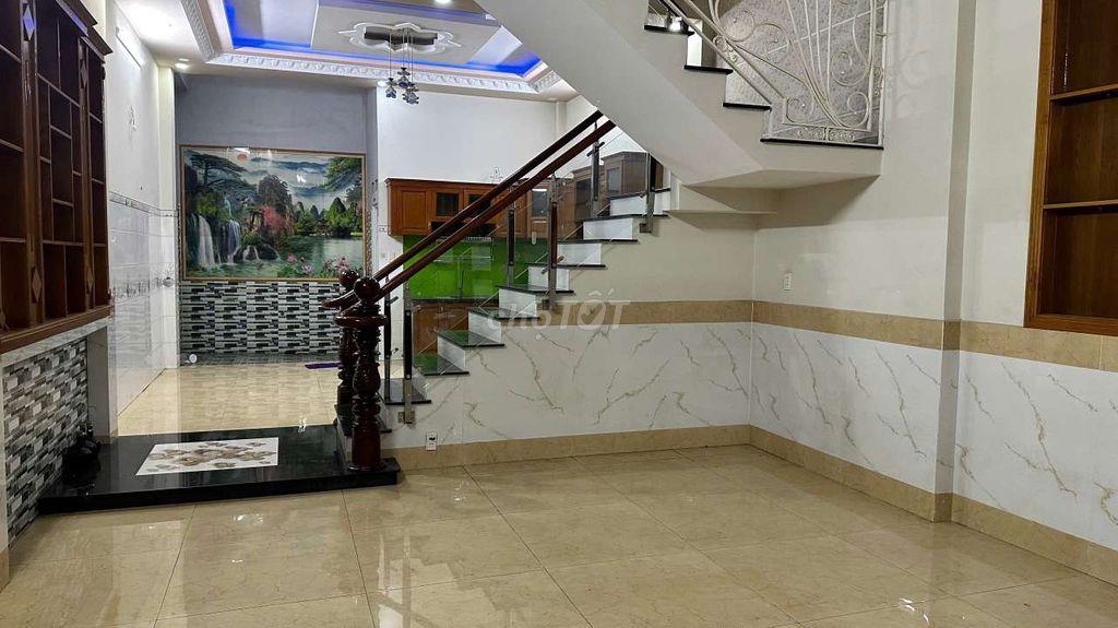 CHO THUÊ NHÀ GIÁ RẺ - HẺM 10M Ô TÔ ĐỂ TRONG NHÀ 